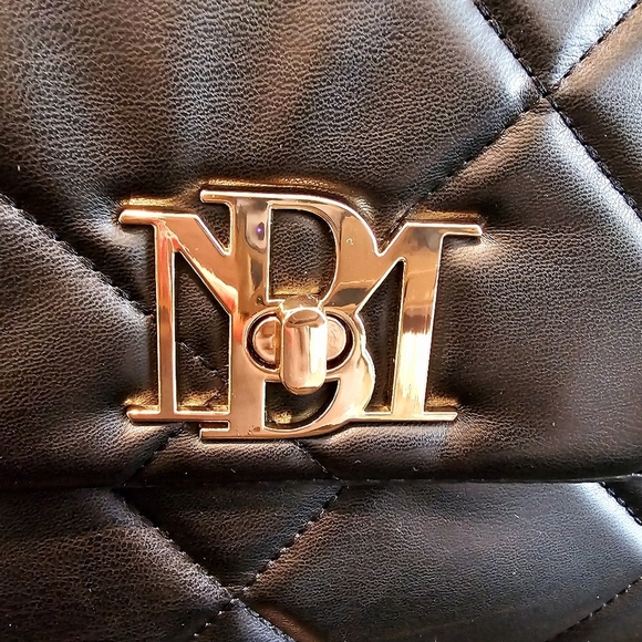 Badgley Mischka Black  Quilted Shoulder Bag. - Picture 7 of 8